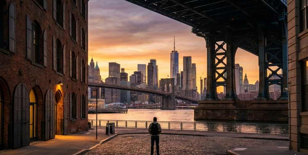 Si tu viaje a Nueva York se limita a los rascacielos del Alto y Bajo Manhattan, solo estás viendo la portada del libro. Descubre el contraste real que oculta la ciudad y por qué los locales aseguran que la verdadera magia neoyorquina empieza justo al cruzar el puente. | Tour de Nueva York